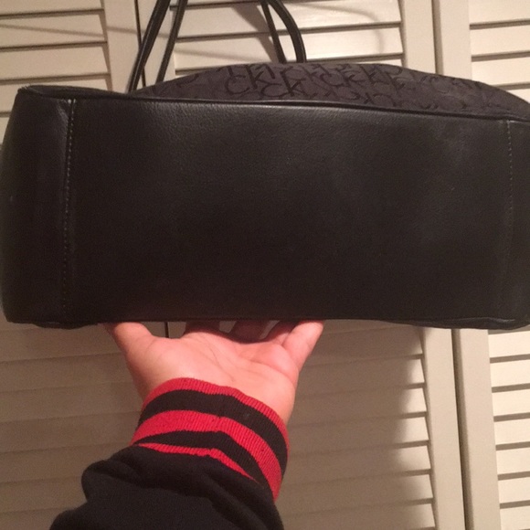 Black Calvin Klein tote bag - Picture 2 of 5